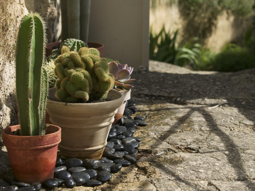 Quelle épaisseur de gravier pour balcon et terrasse ? Guide complet